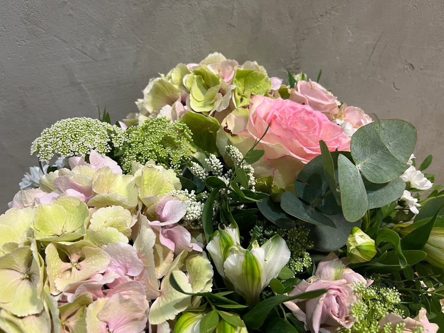 Svěží květinové ráno